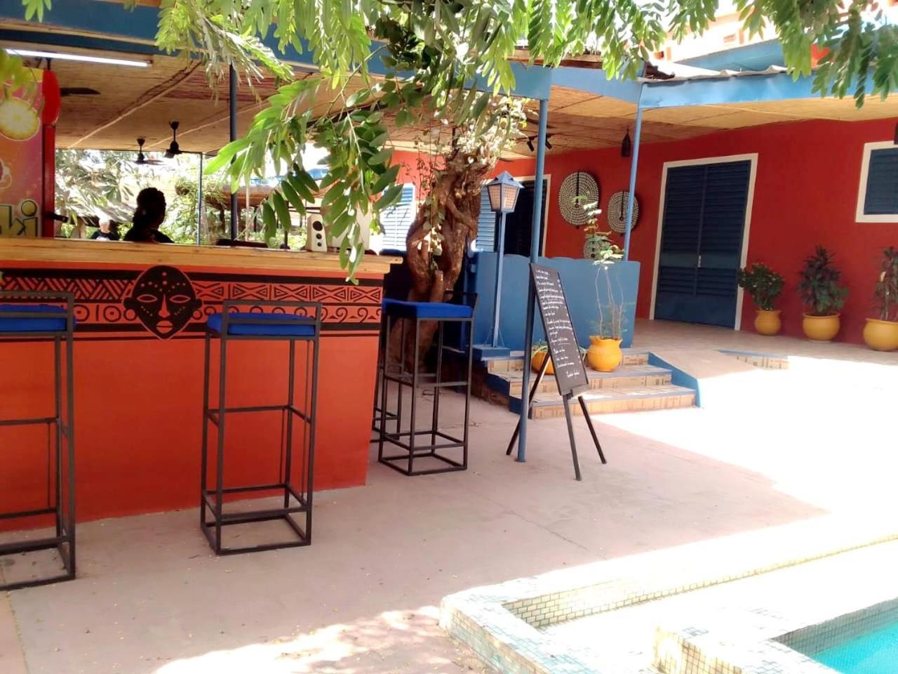 Hotel Les Palmiers Ouagadougou Buitenkant foto