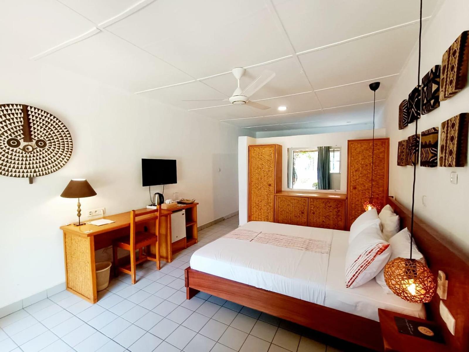 Hotel Les Palmiers Ouagadougou Buitenkant foto