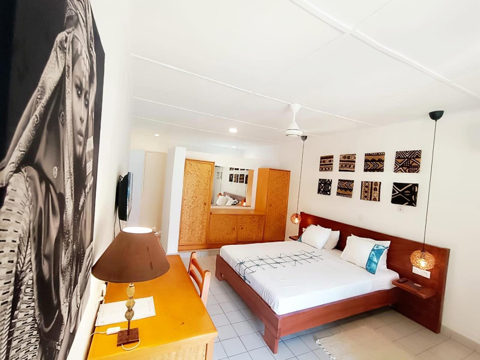 Hotel Les Palmiers Ouagadougou Buitenkant foto