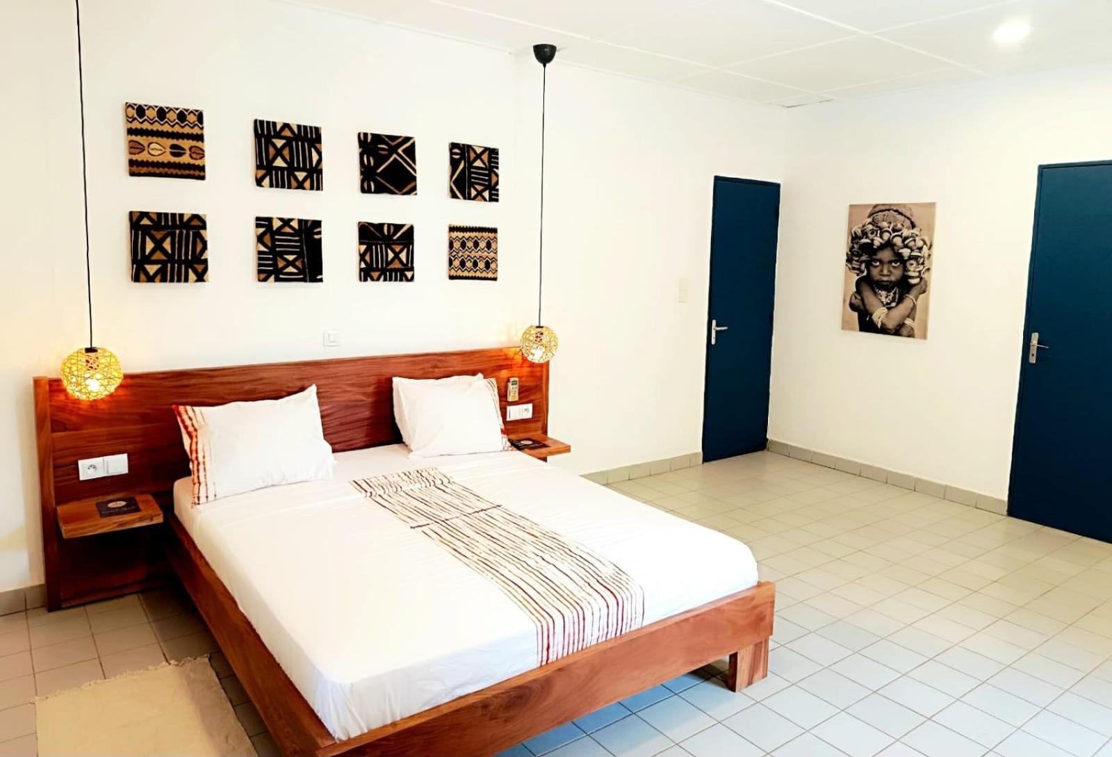 Hotel Les Palmiers Ouagadougou Buitenkant foto